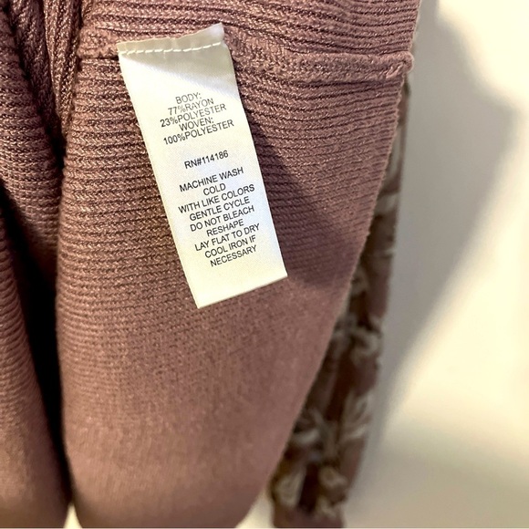 89th + Madison Lavender Peplum Pull On Sweater Bodice Sheer Sleeve Mixed Media - Picture 5 of 6